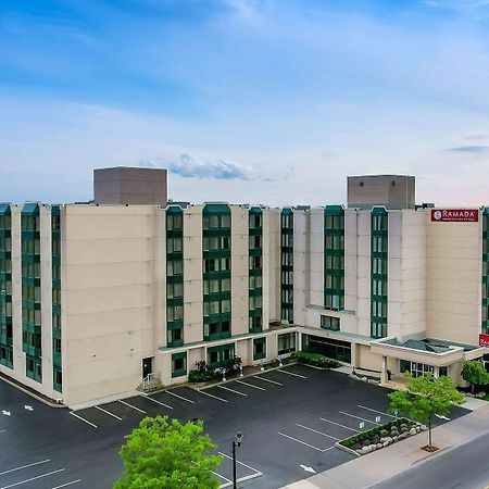 Ramada By Wyndham Niagara Falls Near The Falls Exteriér fotografie