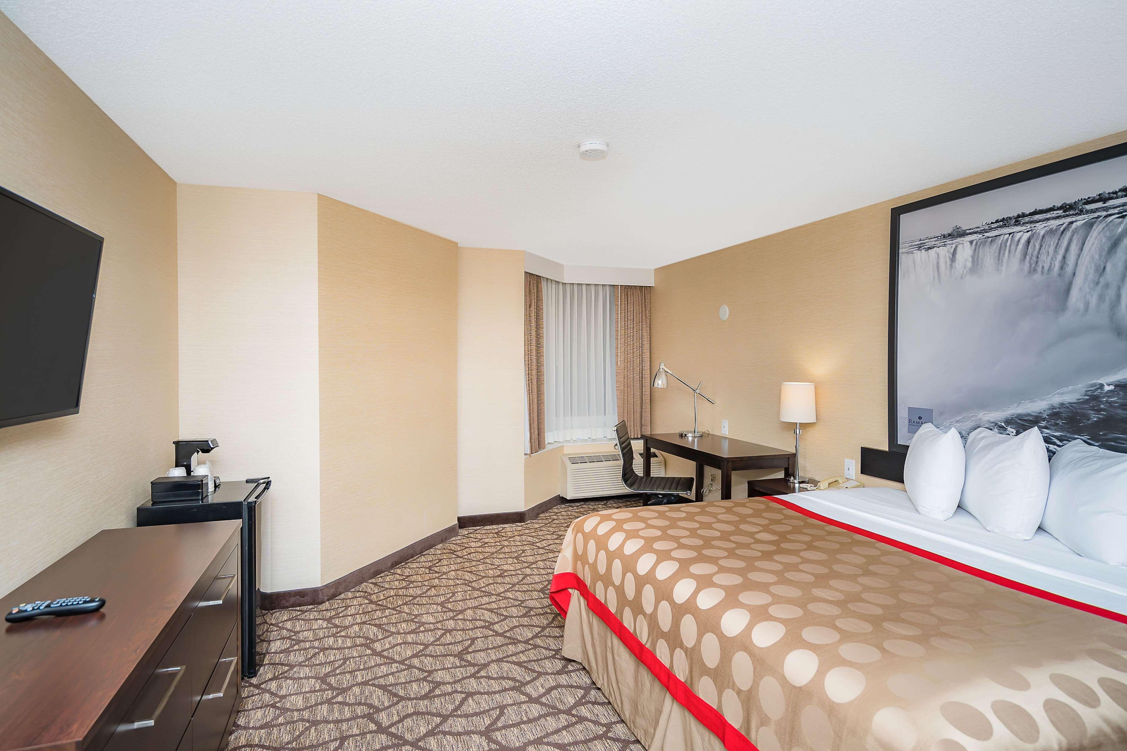 Ramada By Wyndham Niagara Falls Near The Falls Exteriér fotografie