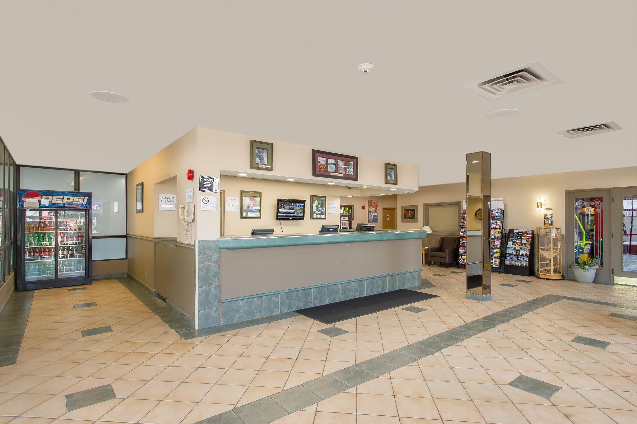 Ramada By Wyndham Niagara Falls Near The Falls Exteriér fotografie