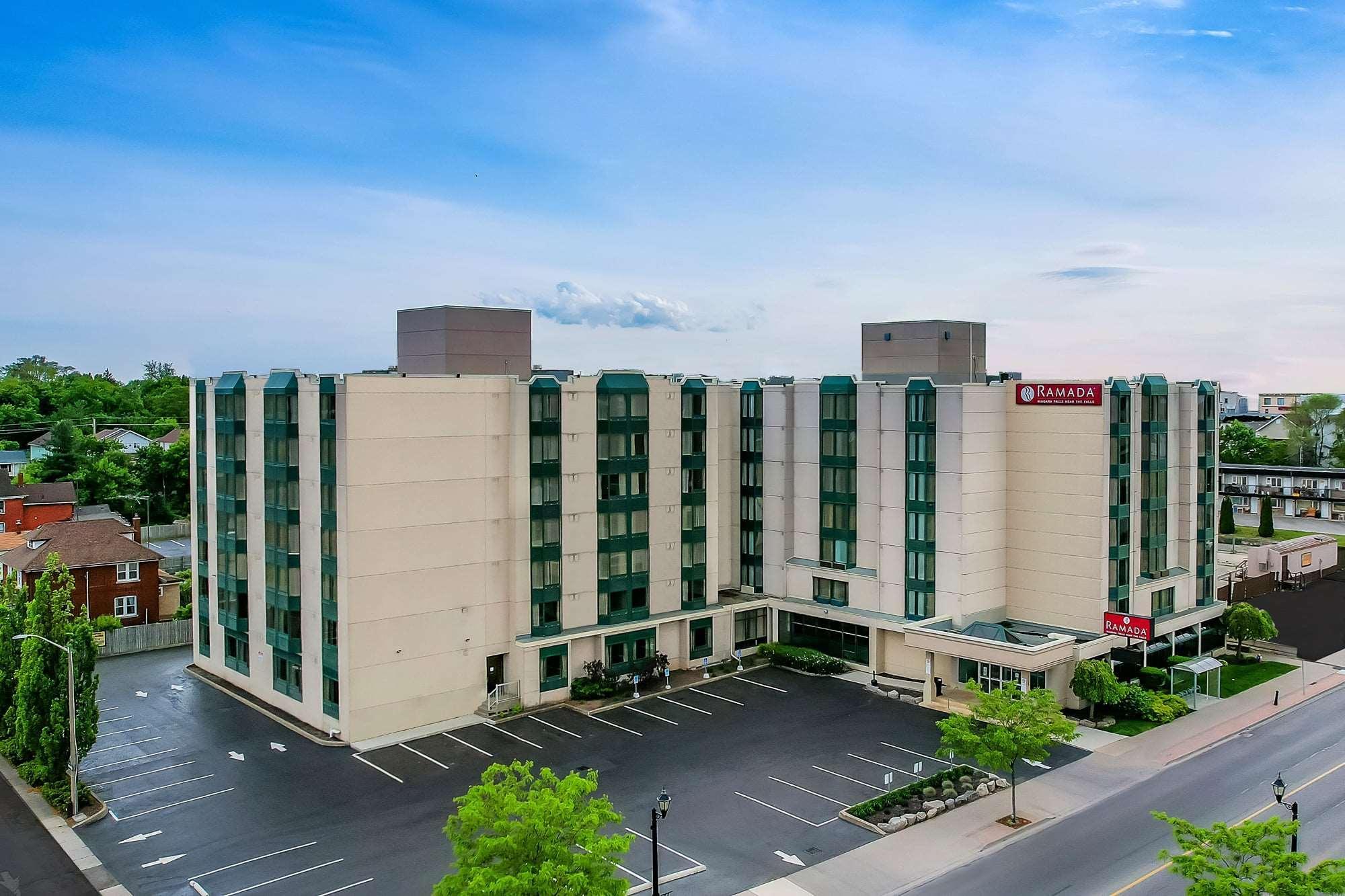Ramada By Wyndham Niagara Falls Near The Falls Exteriér fotografie