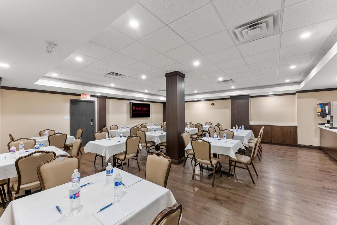 Ramada By Wyndham Niagara Falls Near The Falls Exteriér fotografie