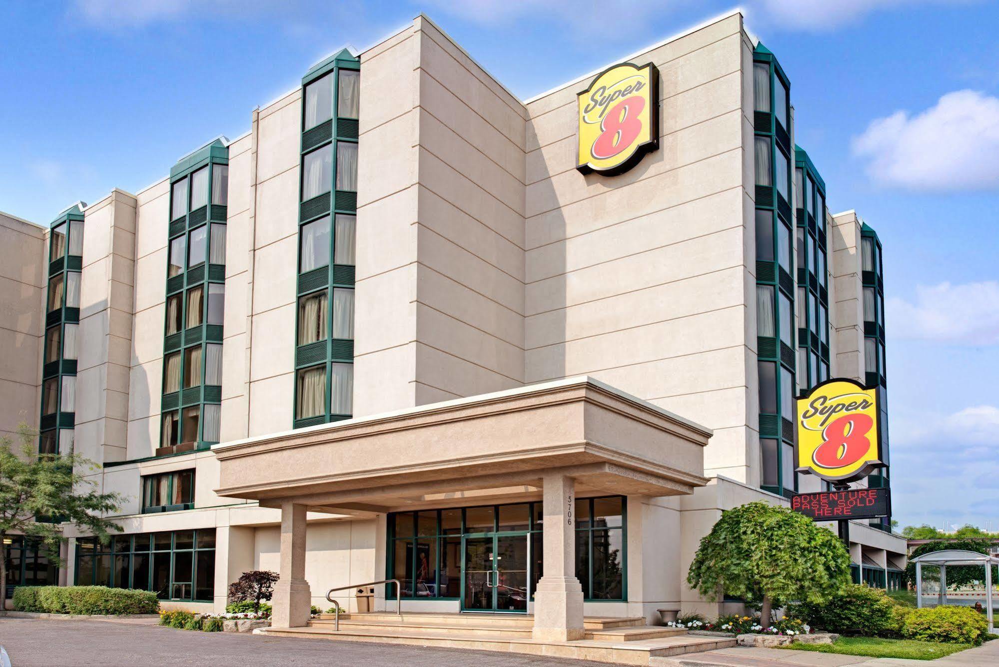 Ramada By Wyndham Niagara Falls Near The Falls Exteriér fotografie